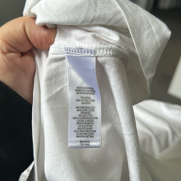 Juicy Couture White Short Sleeve Tee - Picture 9 of 9